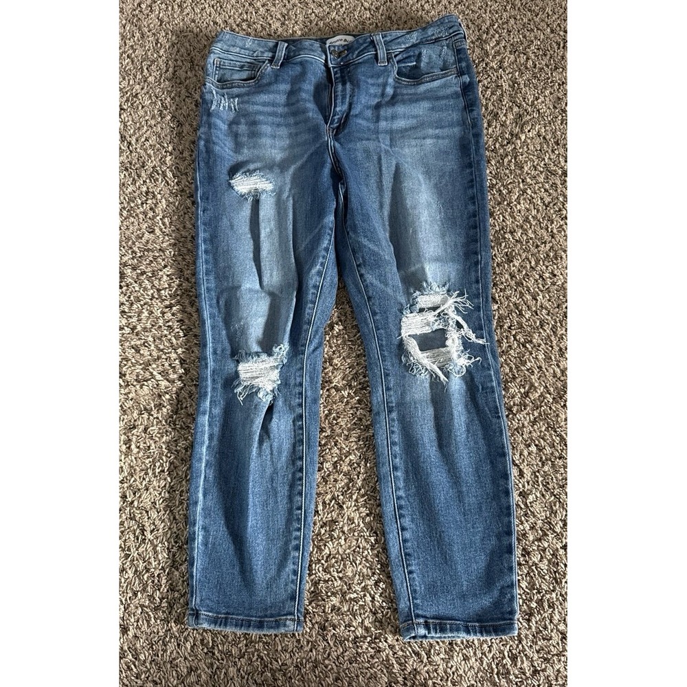 Studio Blue Women's Distressed Blue Skinny Jeans Size 32 (12-14)